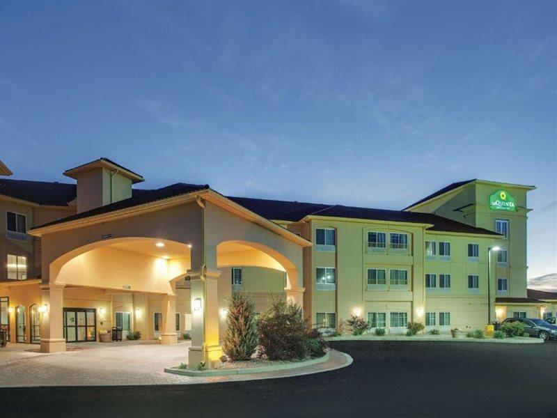 Comfort & At Turning Stone Casino Hotel 3*
