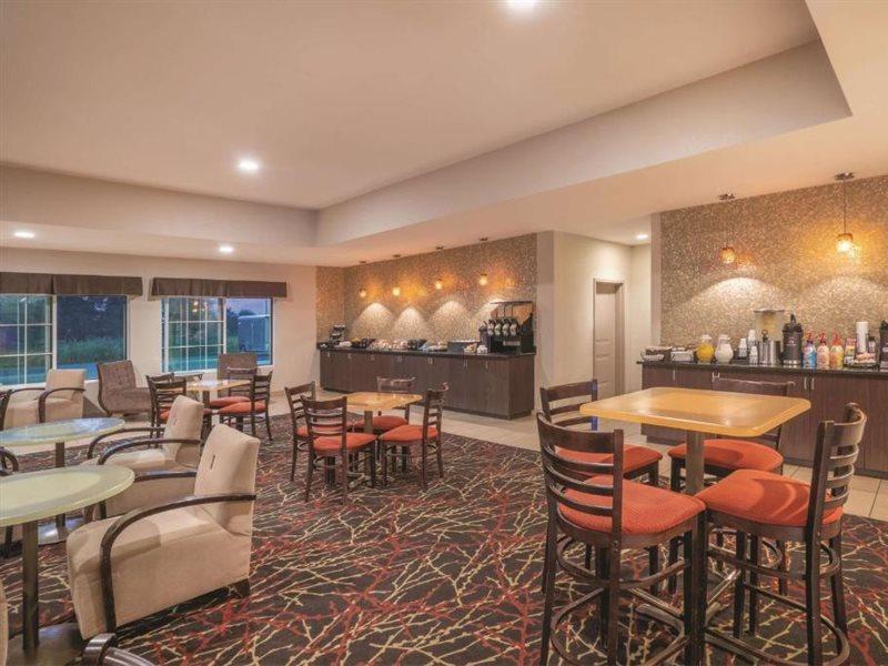 Comfort & At Turning Stone Casino Hotel Verona
