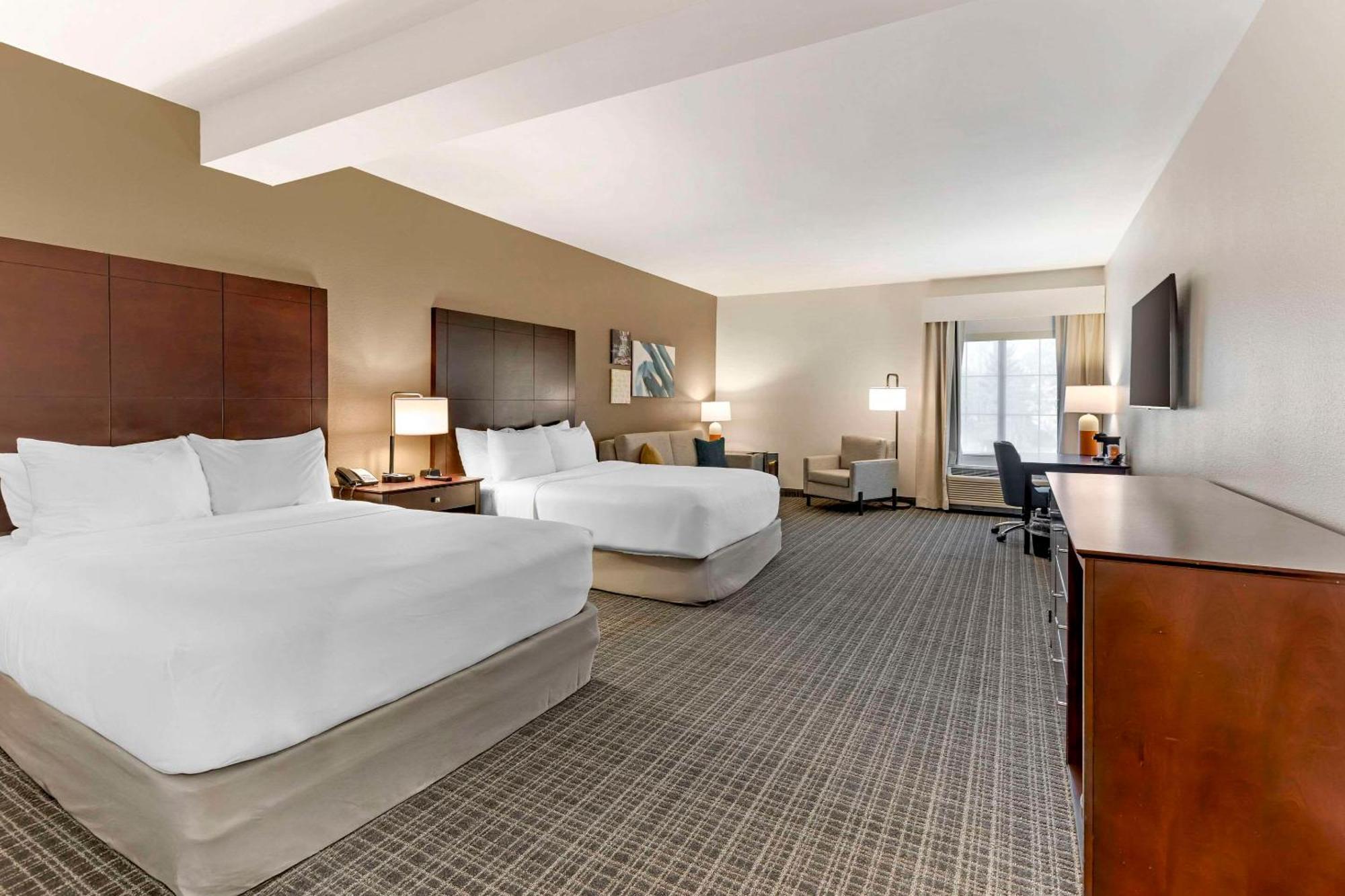 Hotel Comfort & At Turning Stone Casino Verona