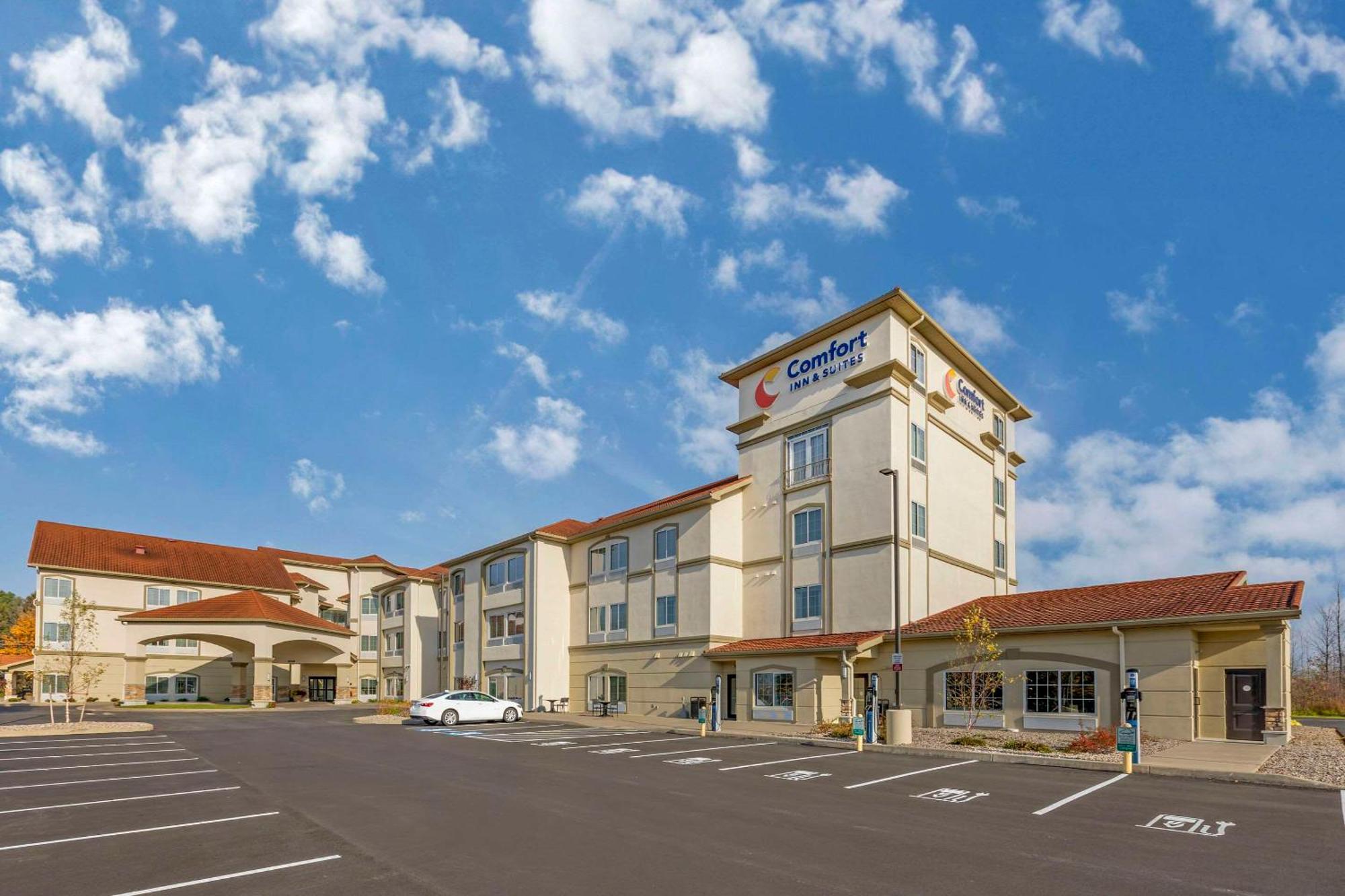 Hotel Comfort & At Turning Stone Casino Verona