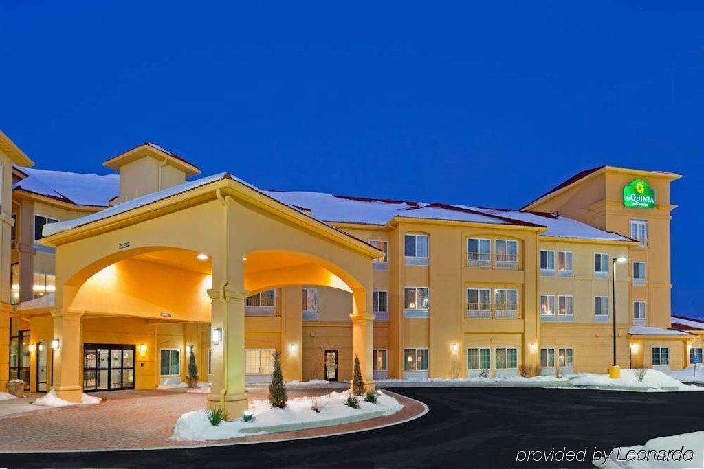 Comfort & At Turning Stone Casino Hotel
