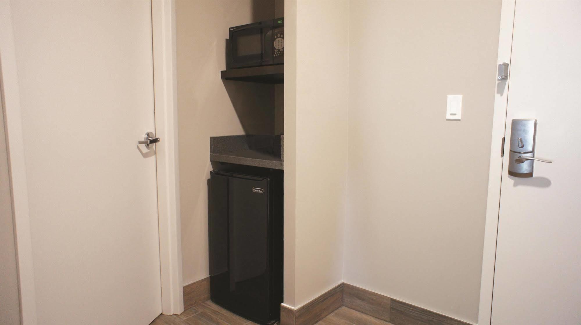 Comfort & At Turning Stone Casino 3*