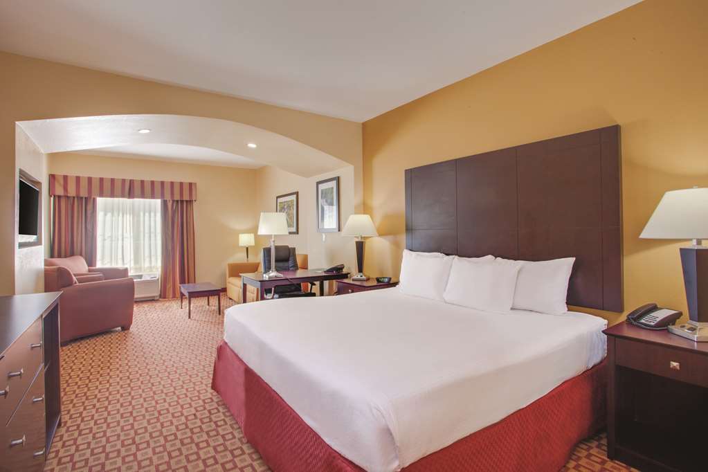 Comfort & At Turning Stone Casino Verona