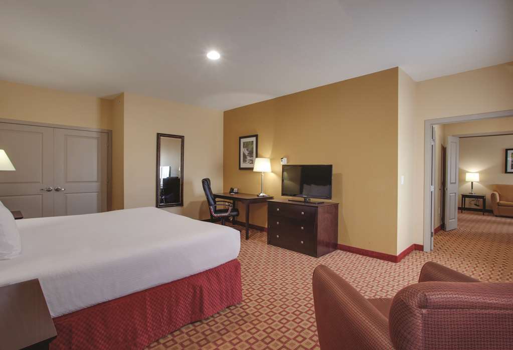 Hotel Comfort & At Turning Stone Casino Verona